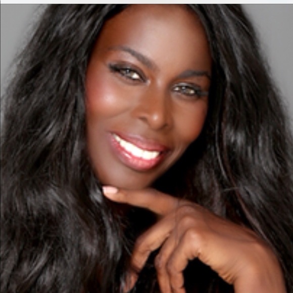 Meet your Posher, Lisa - Picture 1 of 1